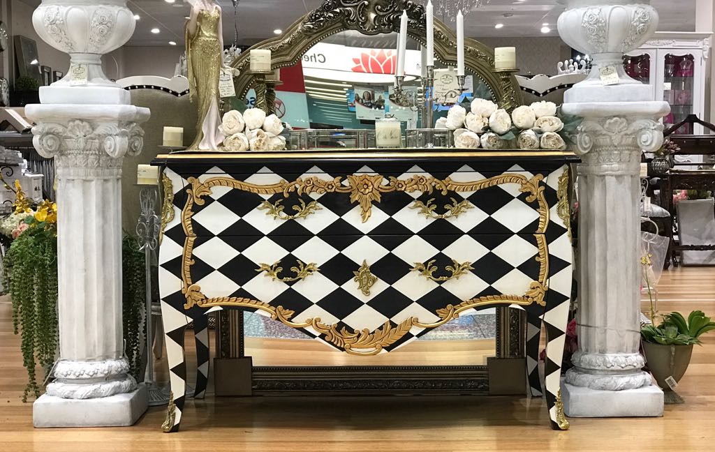 French 2 Drawers Commode